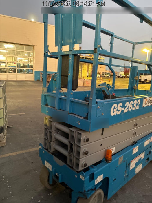 2019 Genie GS-2632 Genie GS-2632 Folding Rails, Swing Gate, EE Rated