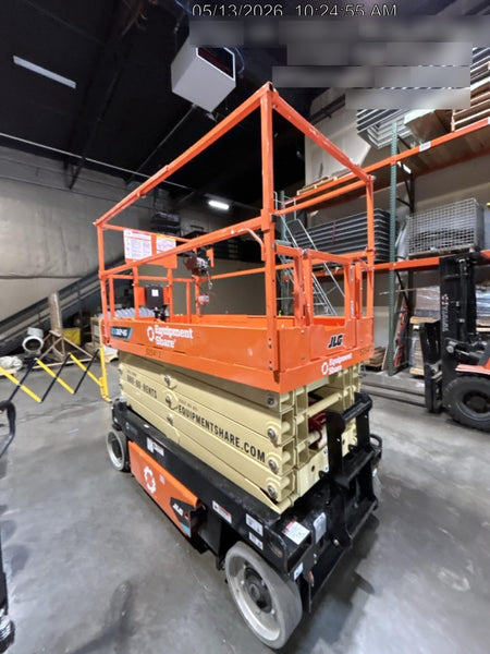 2025 JLG ES3246