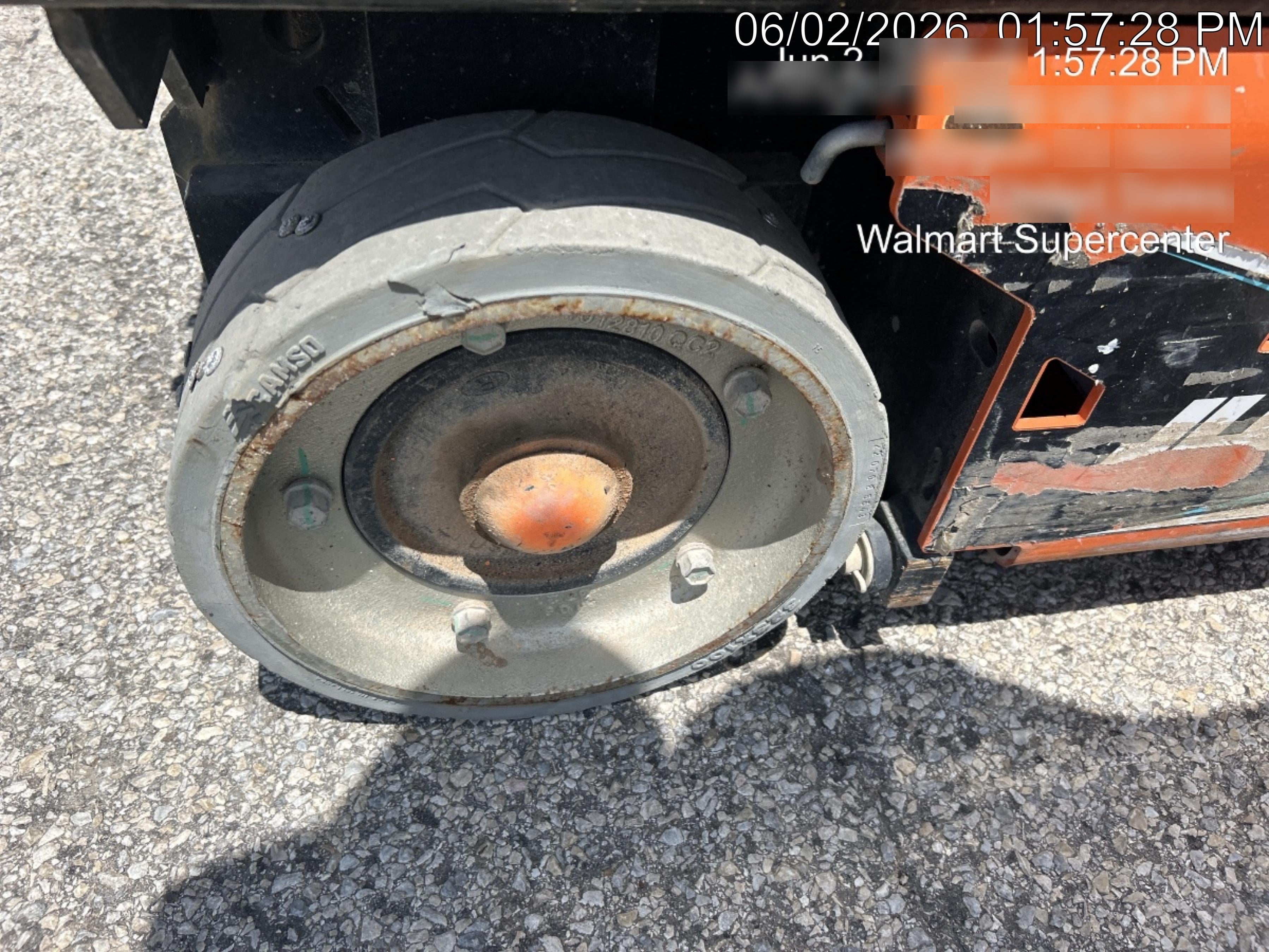 2022 JLG ES1932