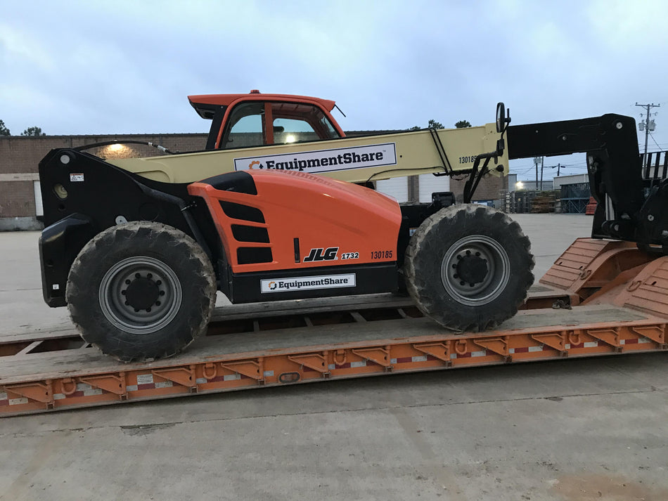 2021 JLG 1732