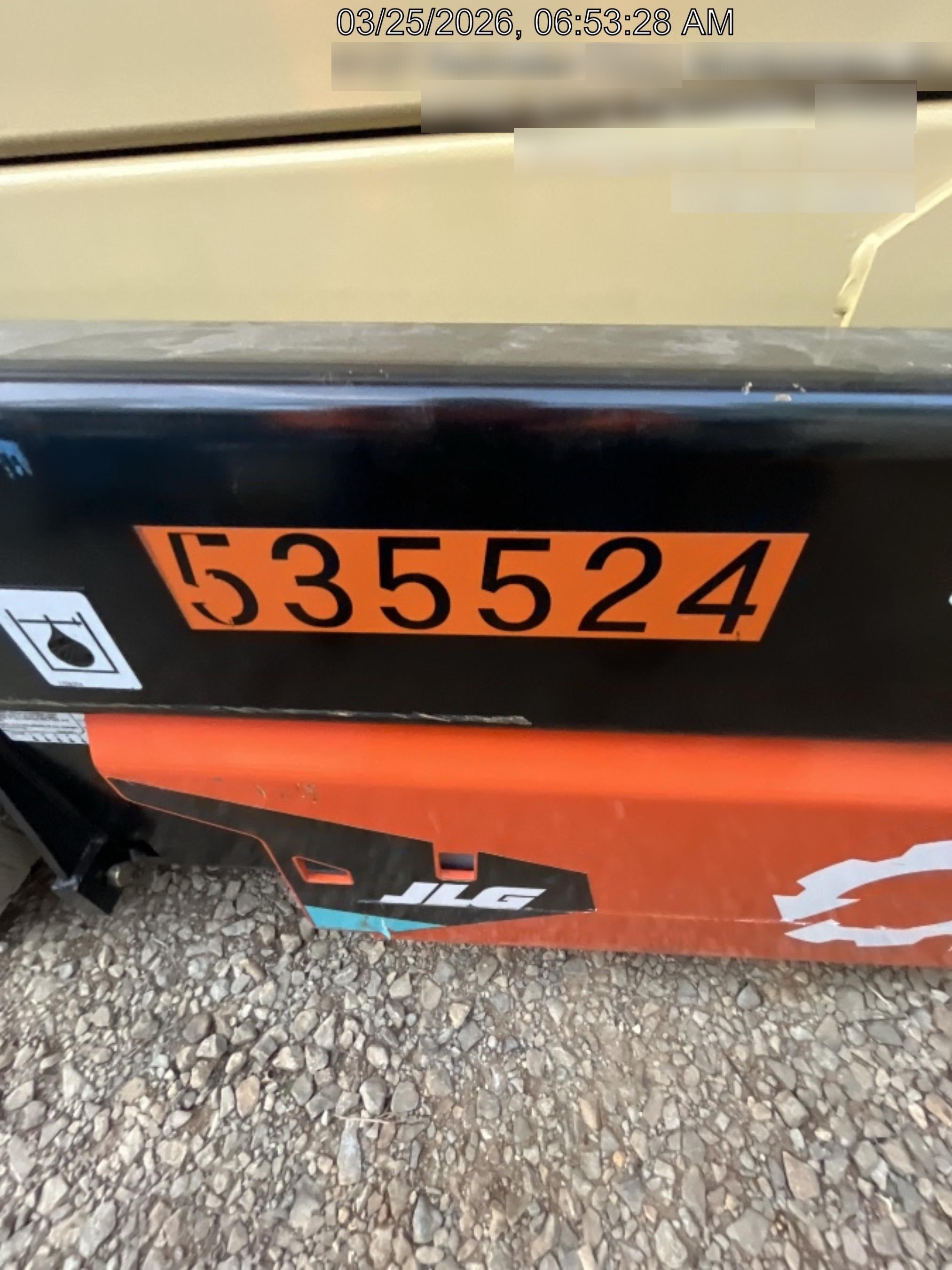 2025 JLG ES3246