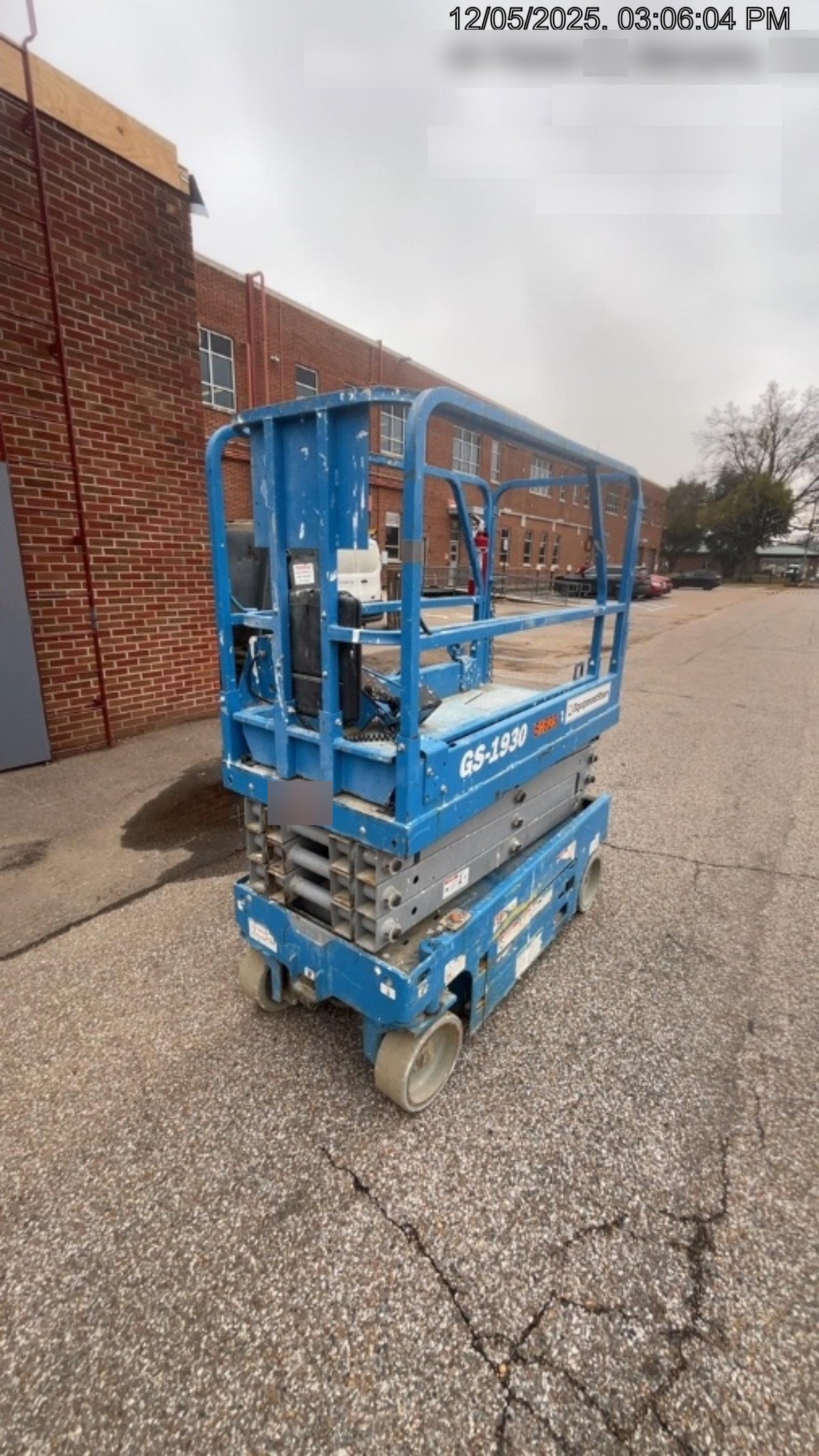 2019 Genie GS-1930 Fixed Rails with Chain Entry