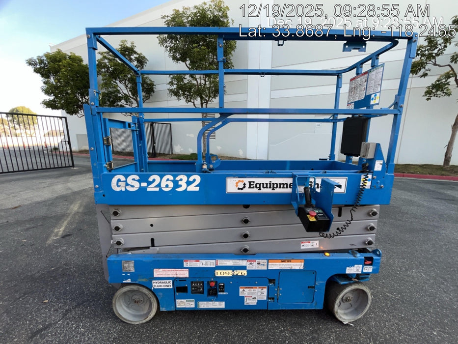 2020 Genie GS-2632 Solid NM Tires, Folding Rails with Half-Height Swing Gate, Beacon, 800W Invertor