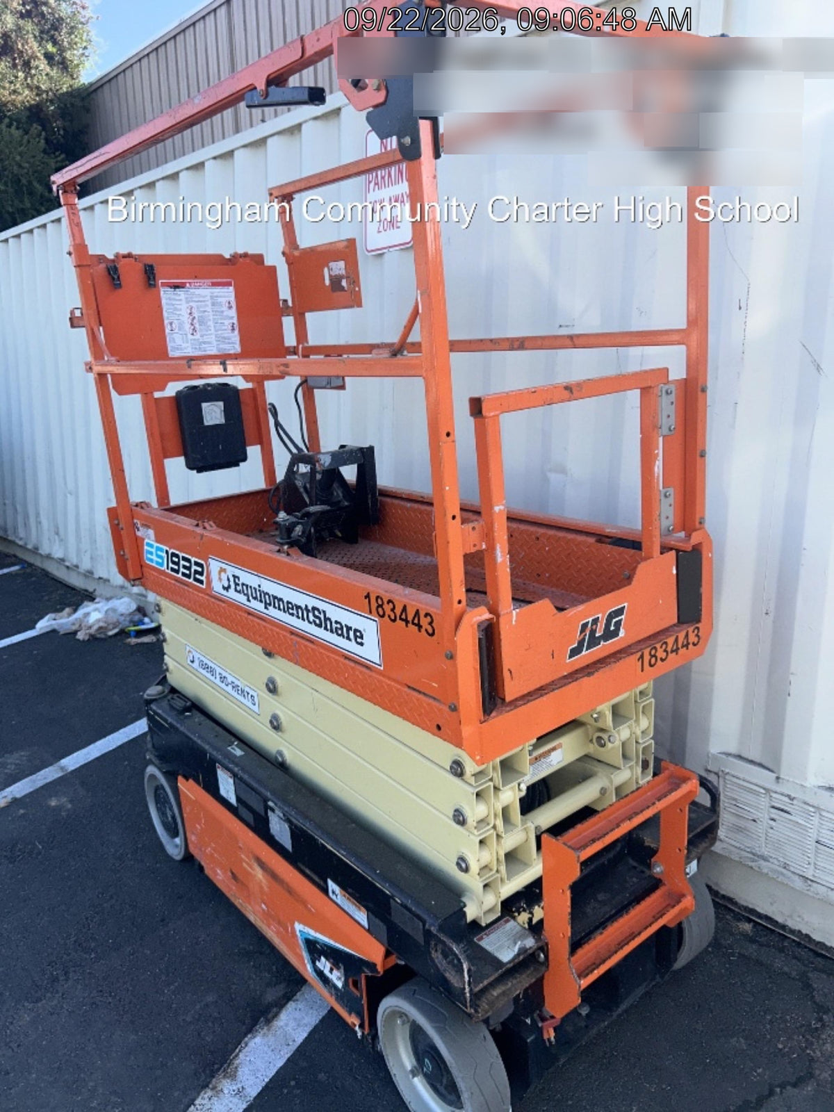 2021 JLG ES1932