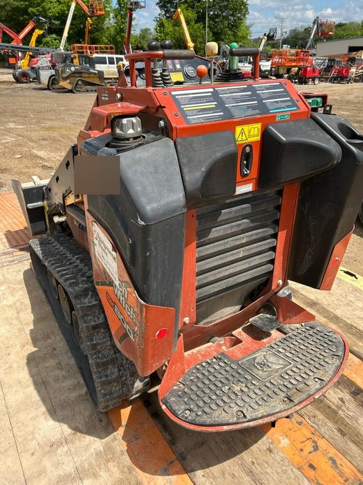 2020 DITCH WITCH SK800A