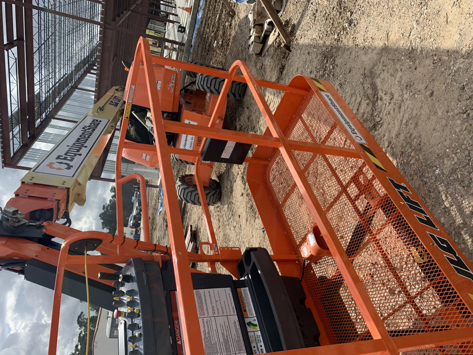 2021 JLG 660SJ