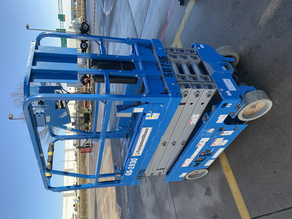 2019 Genie GS-1930 Fixed Rails with Chain Entry