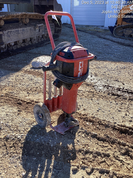 2020 HILTI TE 3000-AVR