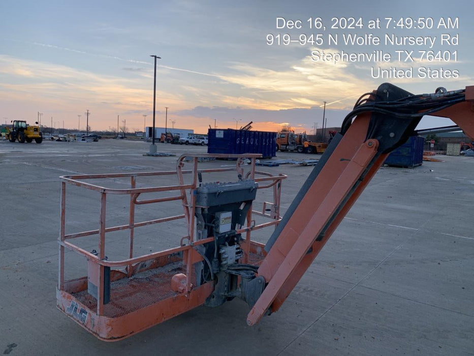 2016 JLG 660SJ