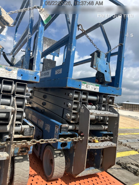 2017 Genie GS-1930 Genie GS-1930 Lift w/Fixed Rail and Chain Entry