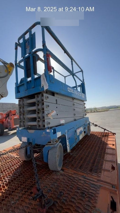 2018 Genie GS-3232 Genie GS3232 Lift w/Folding Rails and Swing Gate