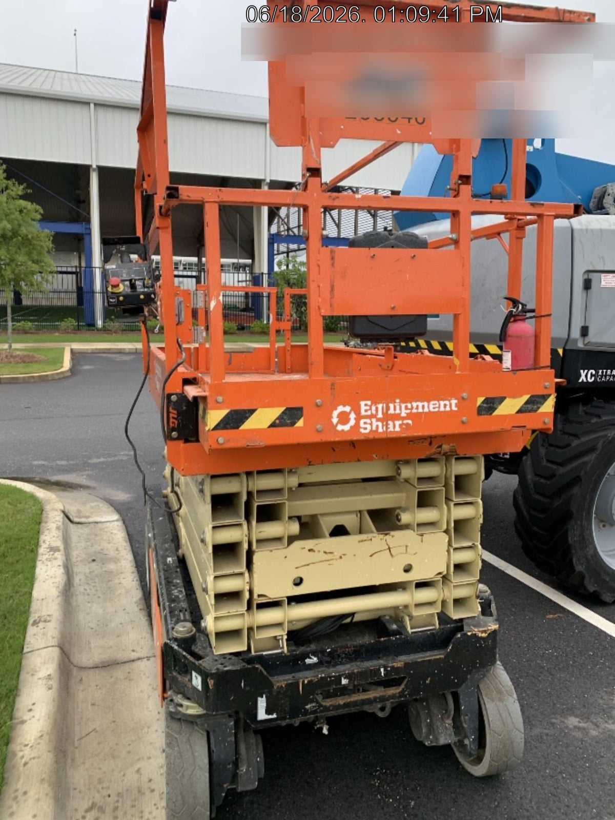 2022 JLG ES3246