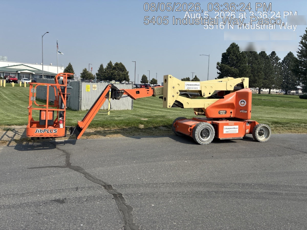 2019 JLG E400AJPN