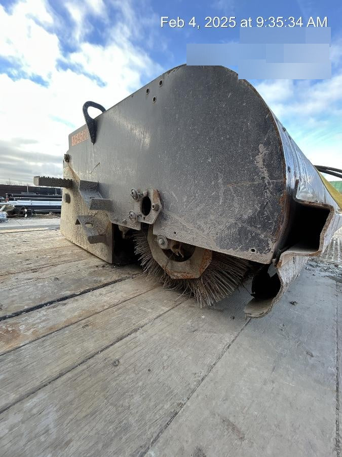 2021 PALADIN Sweepster SB72