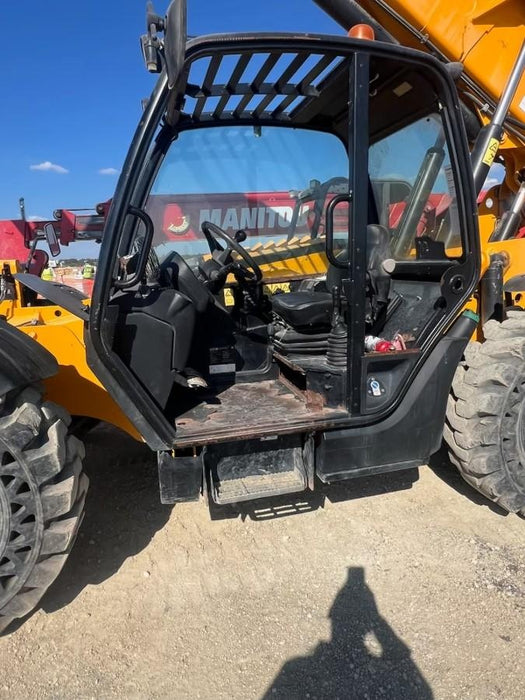 2020 JCB 510-56 Canopy, 74 HP, Solid Tires, STD Worklight, Beacon, Aux Hydraulics, Lifting Eye, Back up Alarm w/66" Carriage/60" Forks