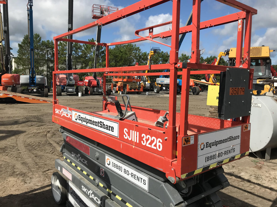 2019 Skyjack SJIII-3226 Standard Options, Trojan Batteries