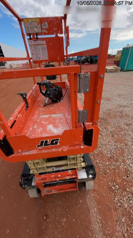 2021 JLG ES1932