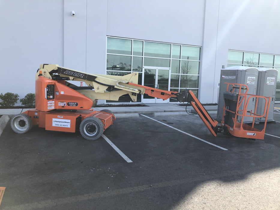 2019 JLG E400AJPN