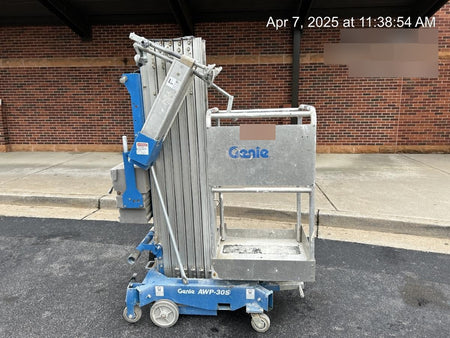 2019 GENIE AWP-30S