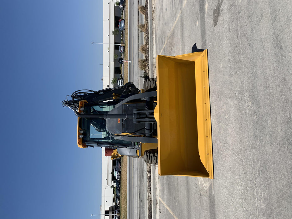 2020 JOHN DEERE 410L - Extendable Stick