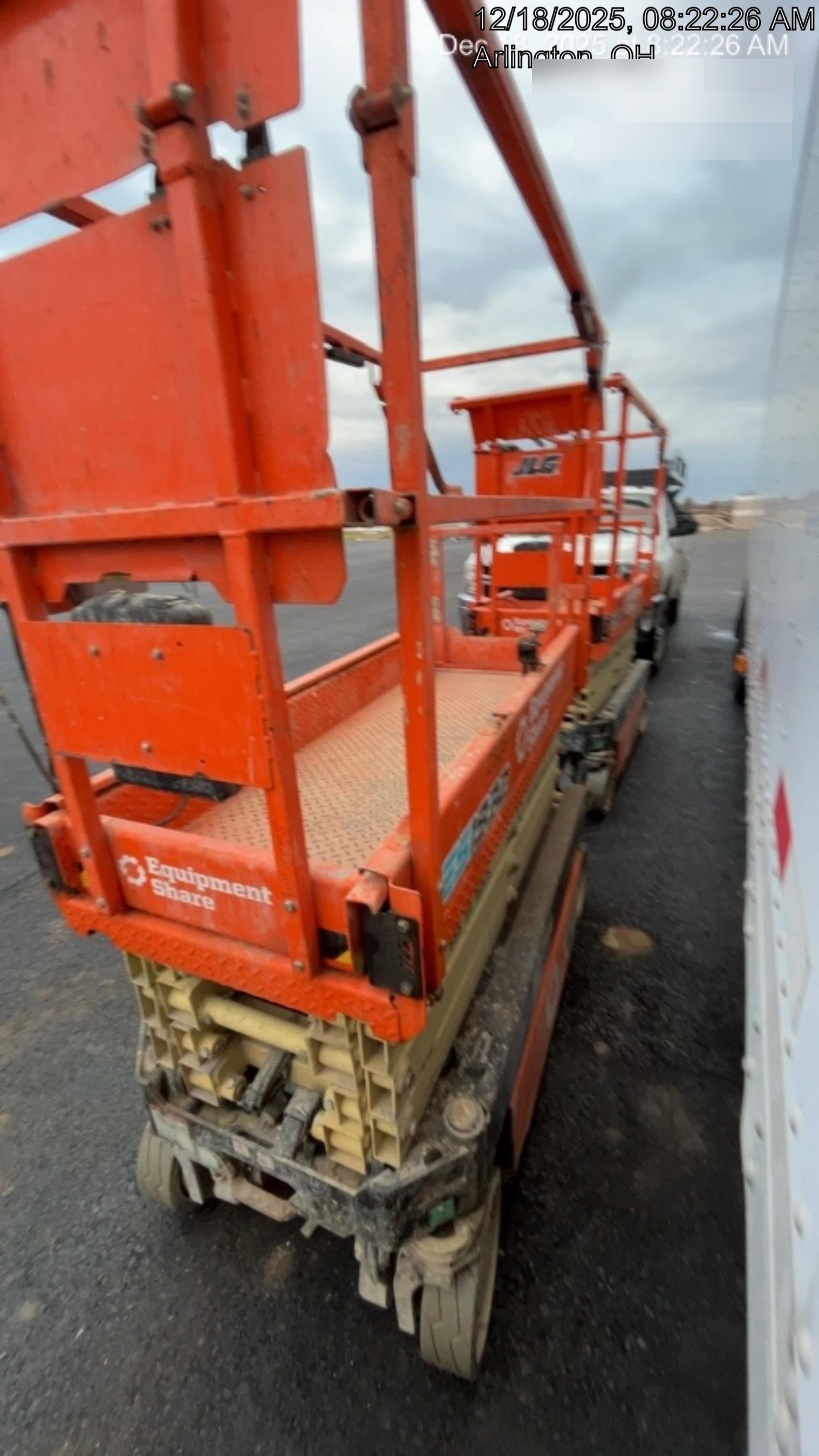 2022 JLG ES1932
