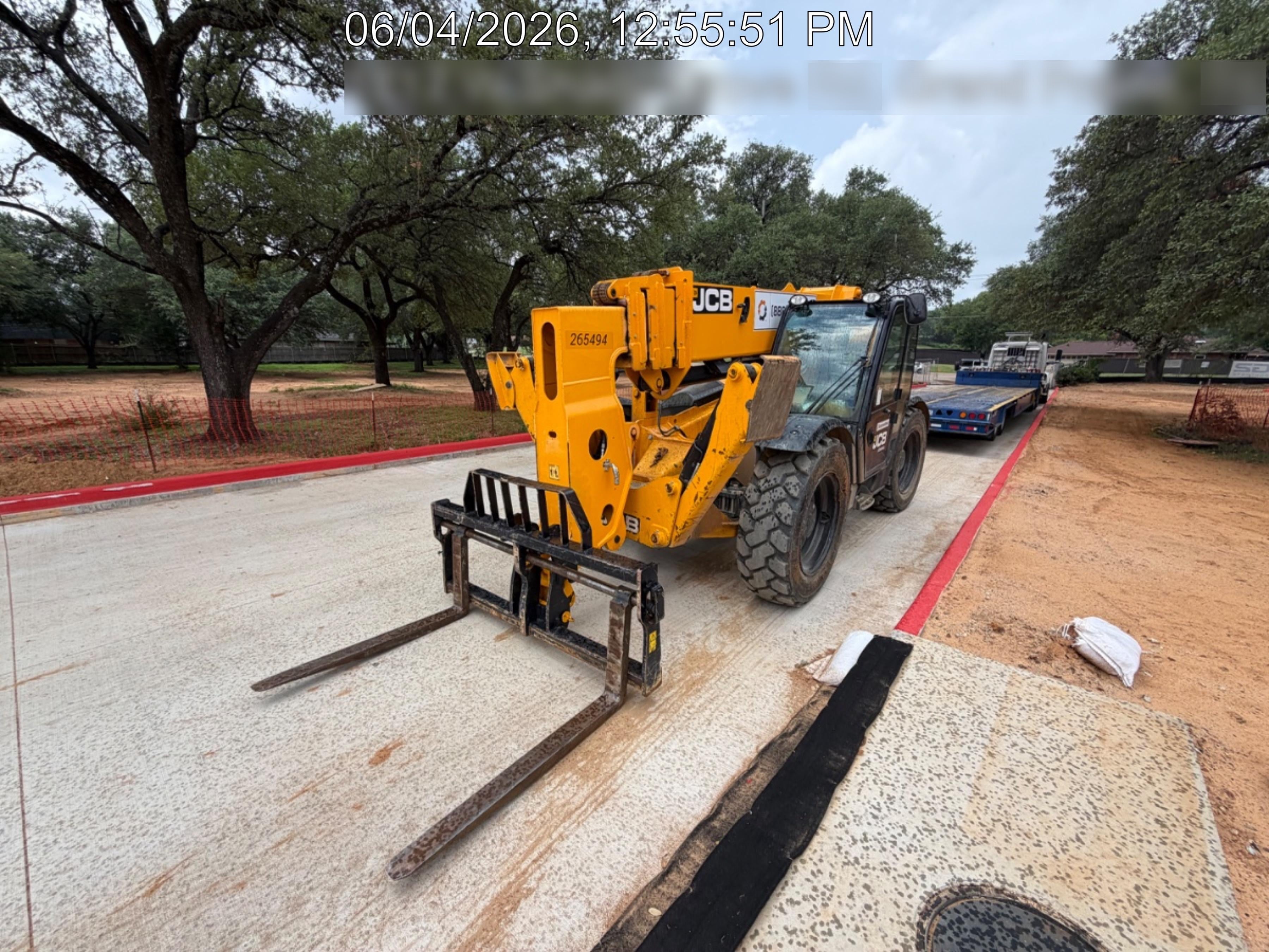 2022 JCB 510-56