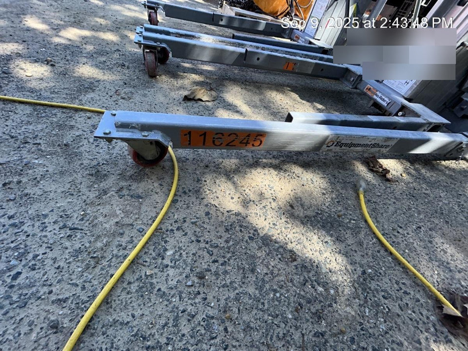 2020 GENIE SLC-24