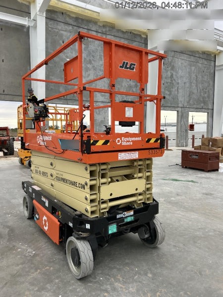 2025 JLG ES3246