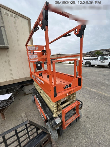2022 JLG ES1932