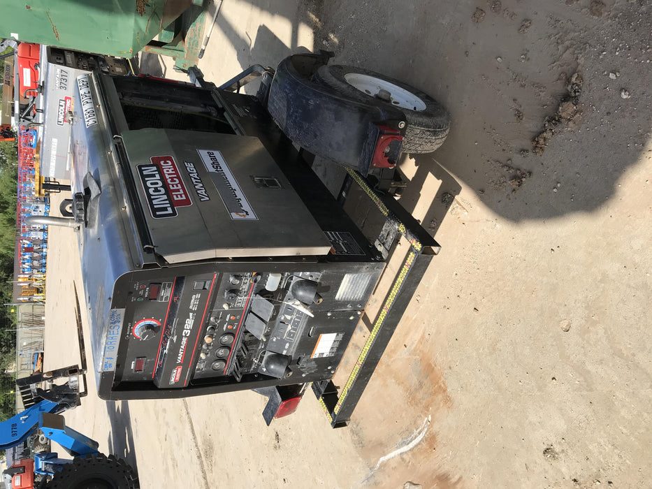 2019 Lincoln Electric Vantage 322 Lincoln Vantage 322 Welder w/Trailer, Light Kit, Cable Rack