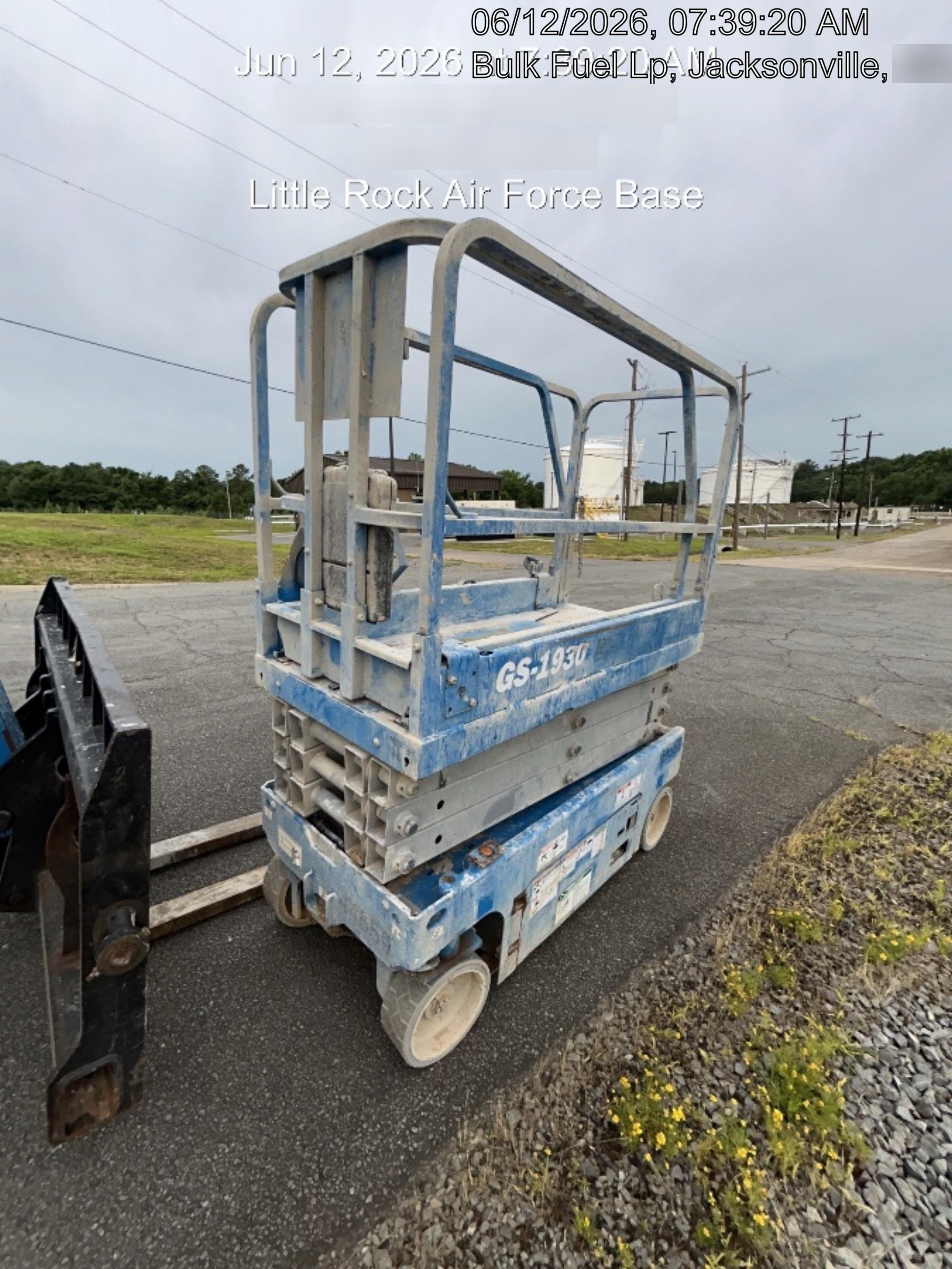 2019 Genie GS-1930 Fixed rails with chain Entry