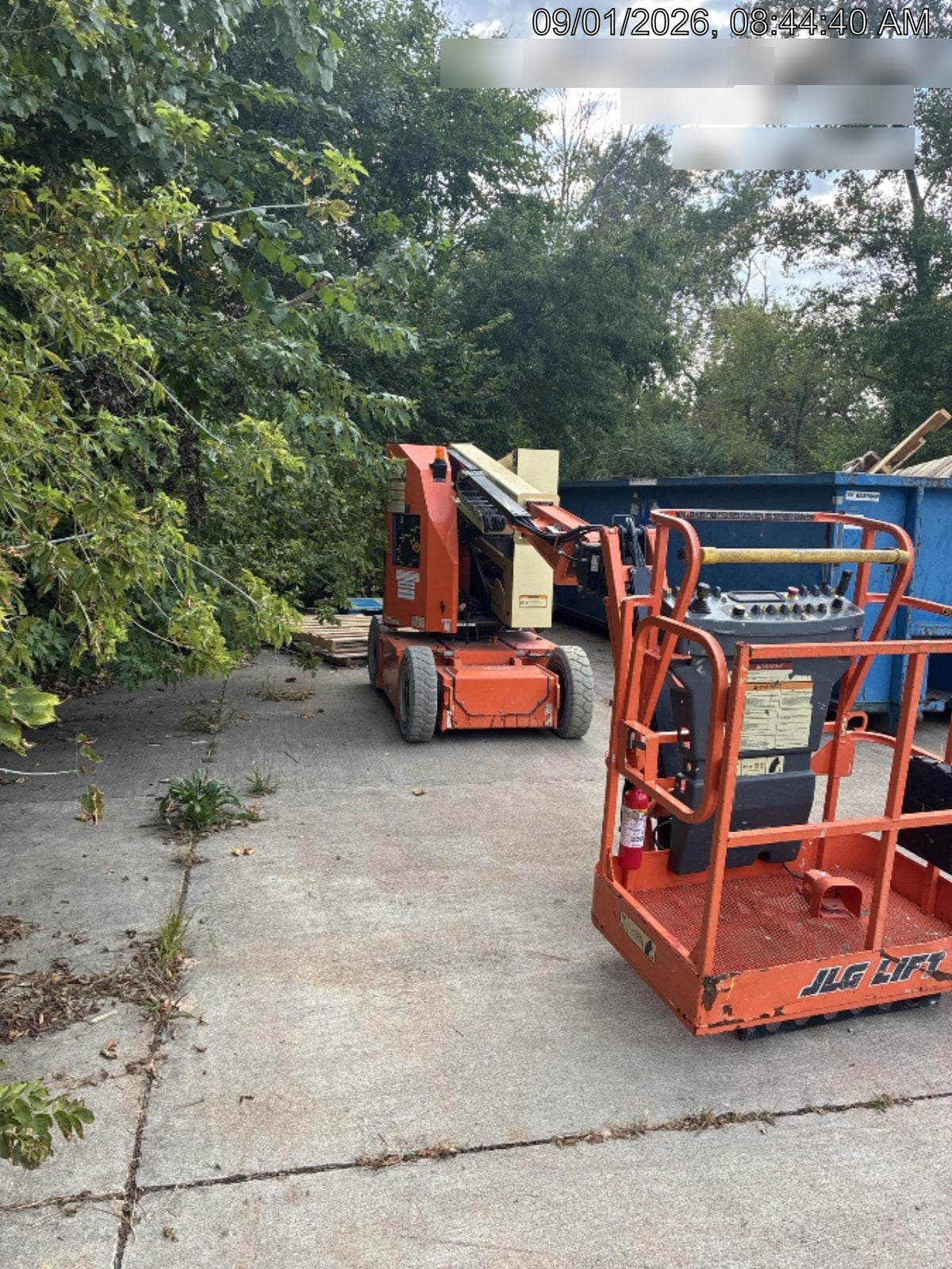 2019 JLG E300AJP