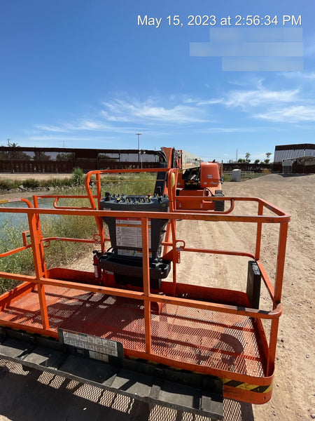 2022 JLG 660SJ