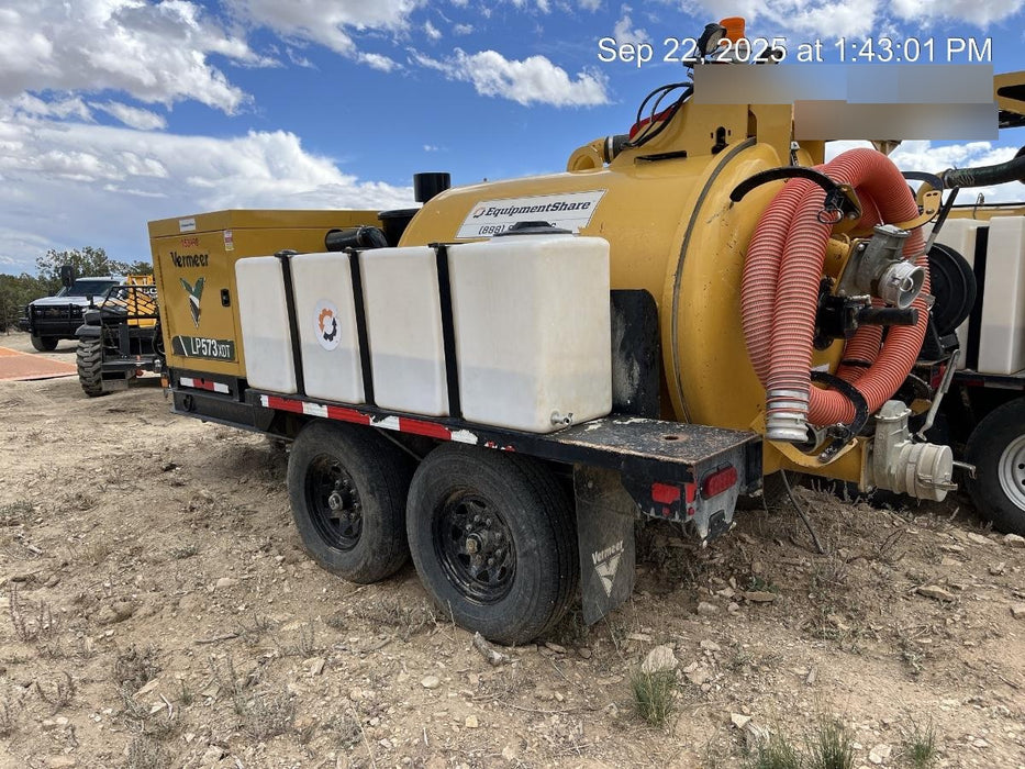 2021 Vac-Tron LP573XDT T4 Koehler Diesel Engine, 500 Gallon Debris Tank, x2 100 Gallon Water Tanks