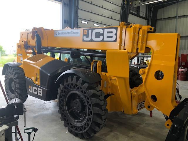 2020 JCB 510-56 Cab/Heat/Air, Solid Tires, Work Lights, Beacon, Aux Hydraulics, Back up Alarm, Lifting Eye, ES Decals