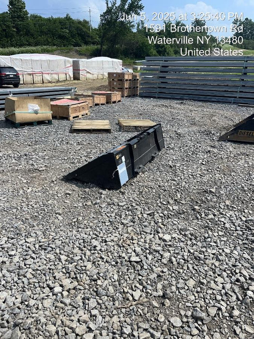 2025 JOHN DEERE 84" Bucket - John Deere