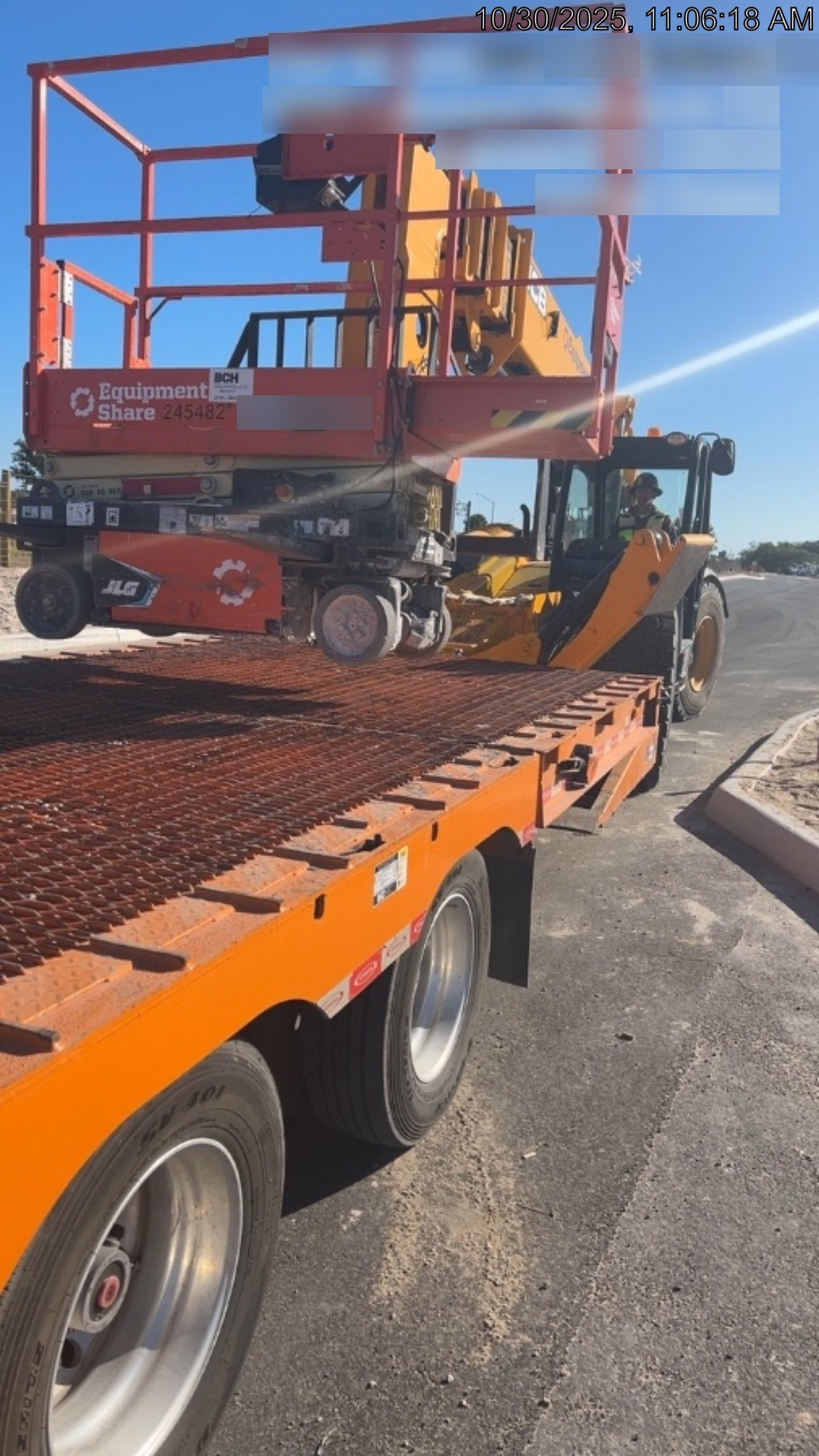 2022 JLG ES1330L