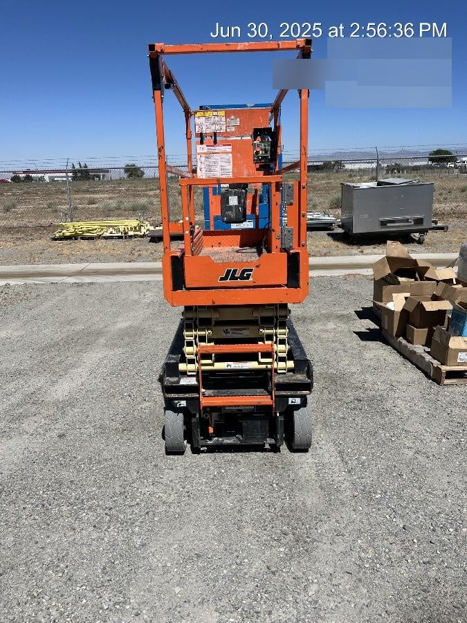 2022 JLG ES1932