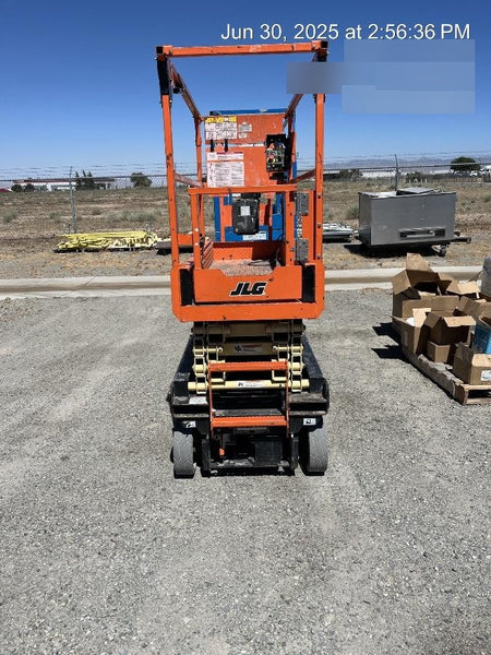 2022 JLG ES1932
