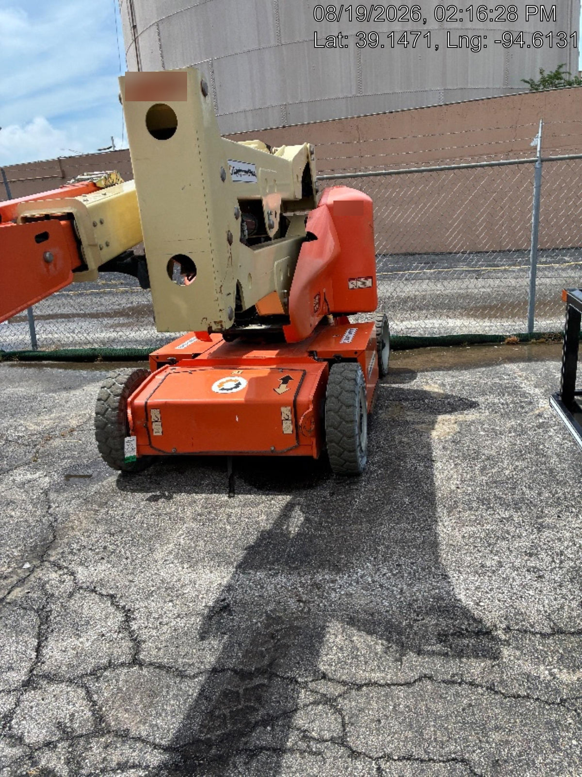 2020 JLG E400AJPN