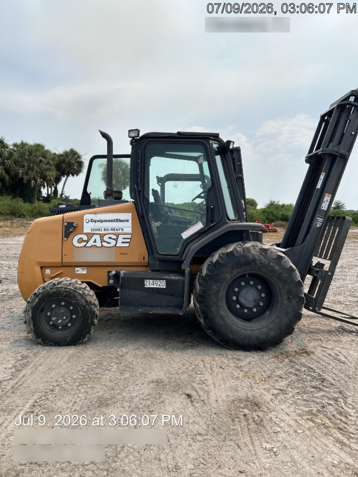 2022 CASE 586H