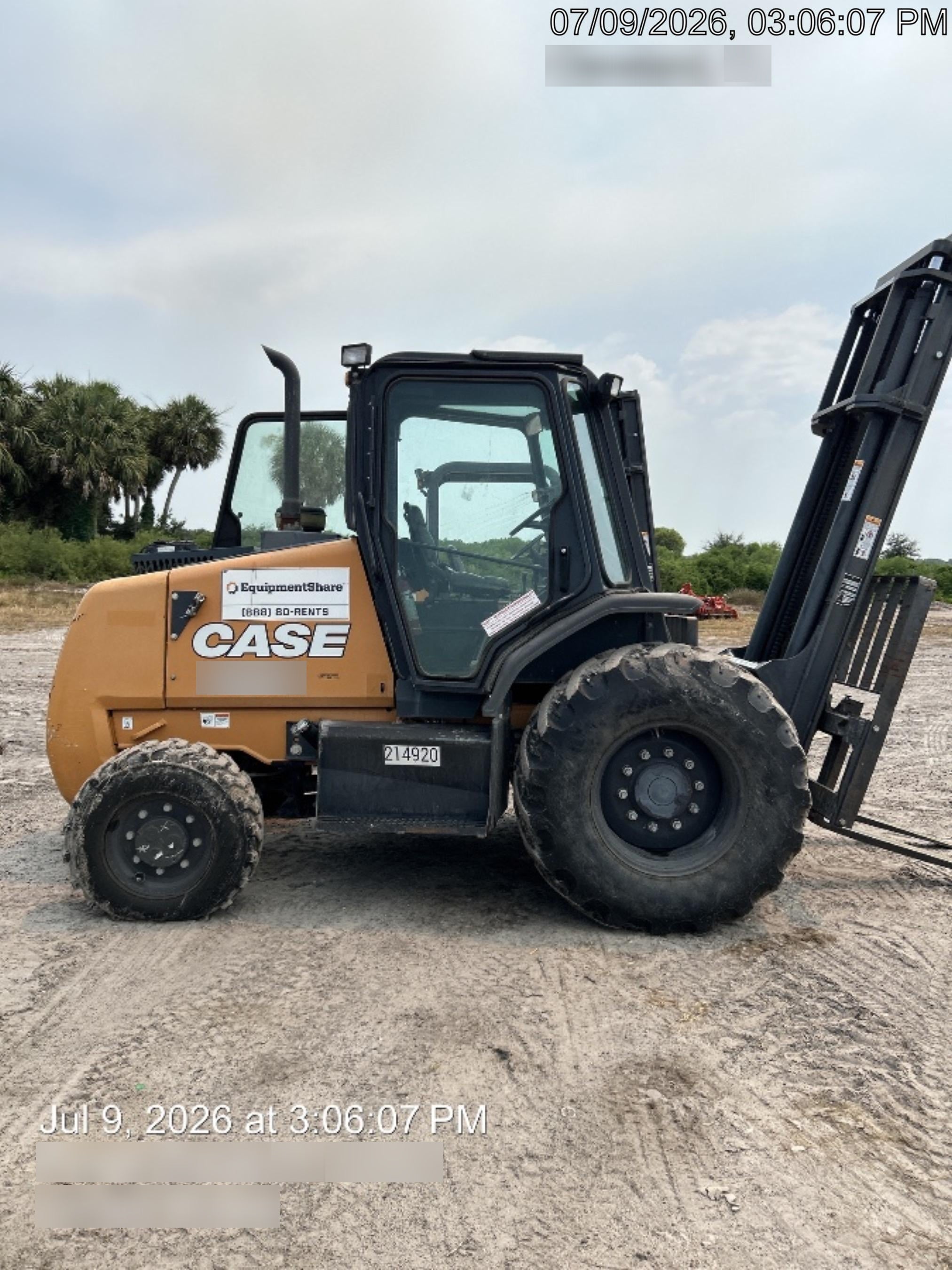 2022 CASE 586H
