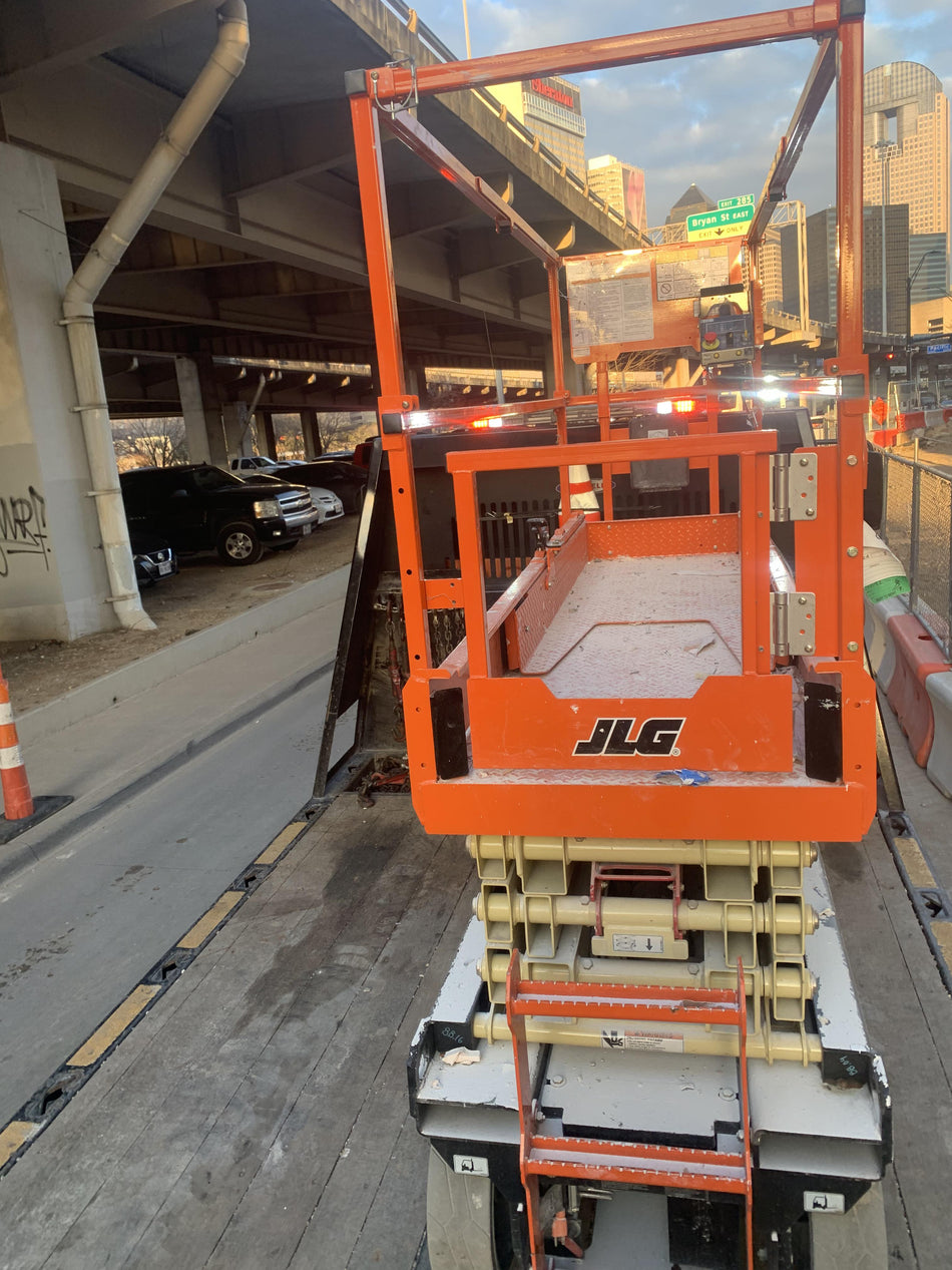 2021 JLG ES2632