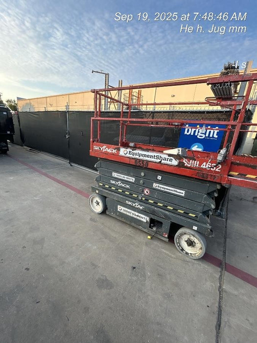 2015 Skyjack SJIII-4632 Skyjack SJIII-4632 32' Scissor Lift
