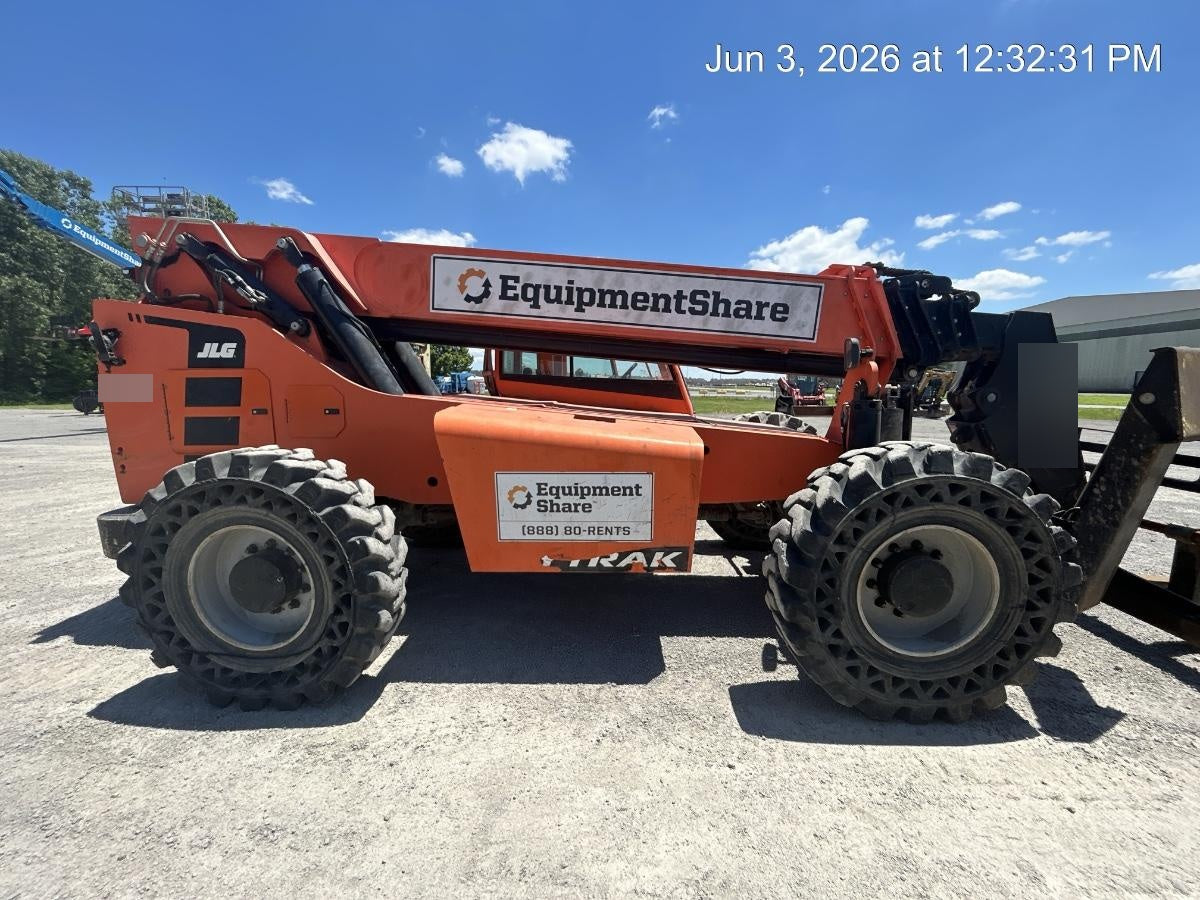2021 SKYTRAK 12054