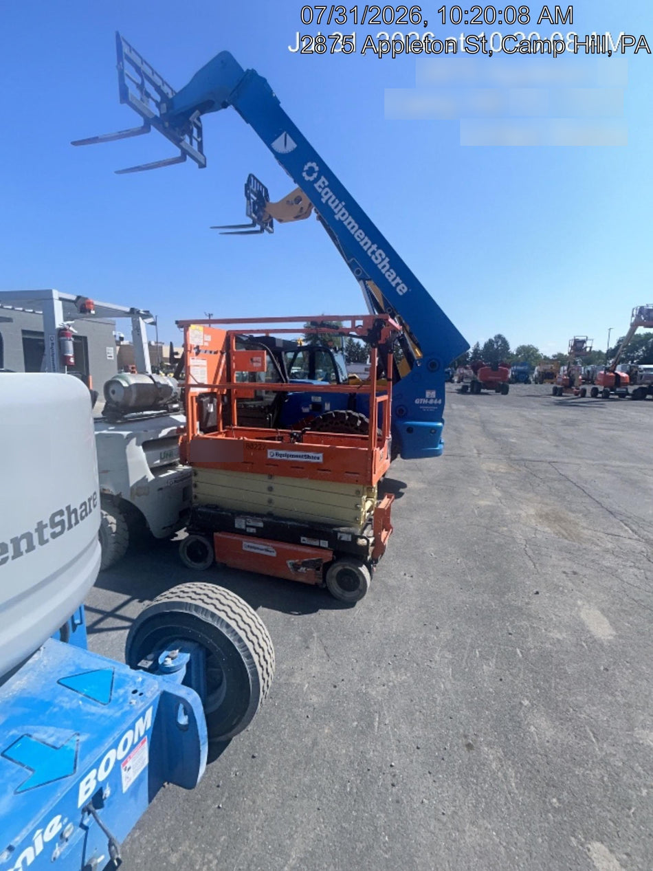 2021 JLG ES1932