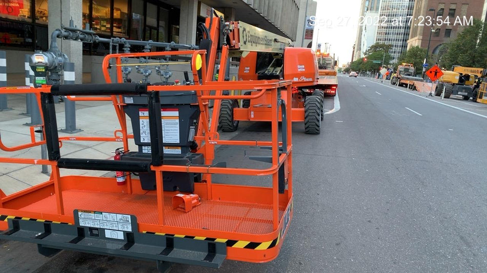 2022 JLG 660SJ