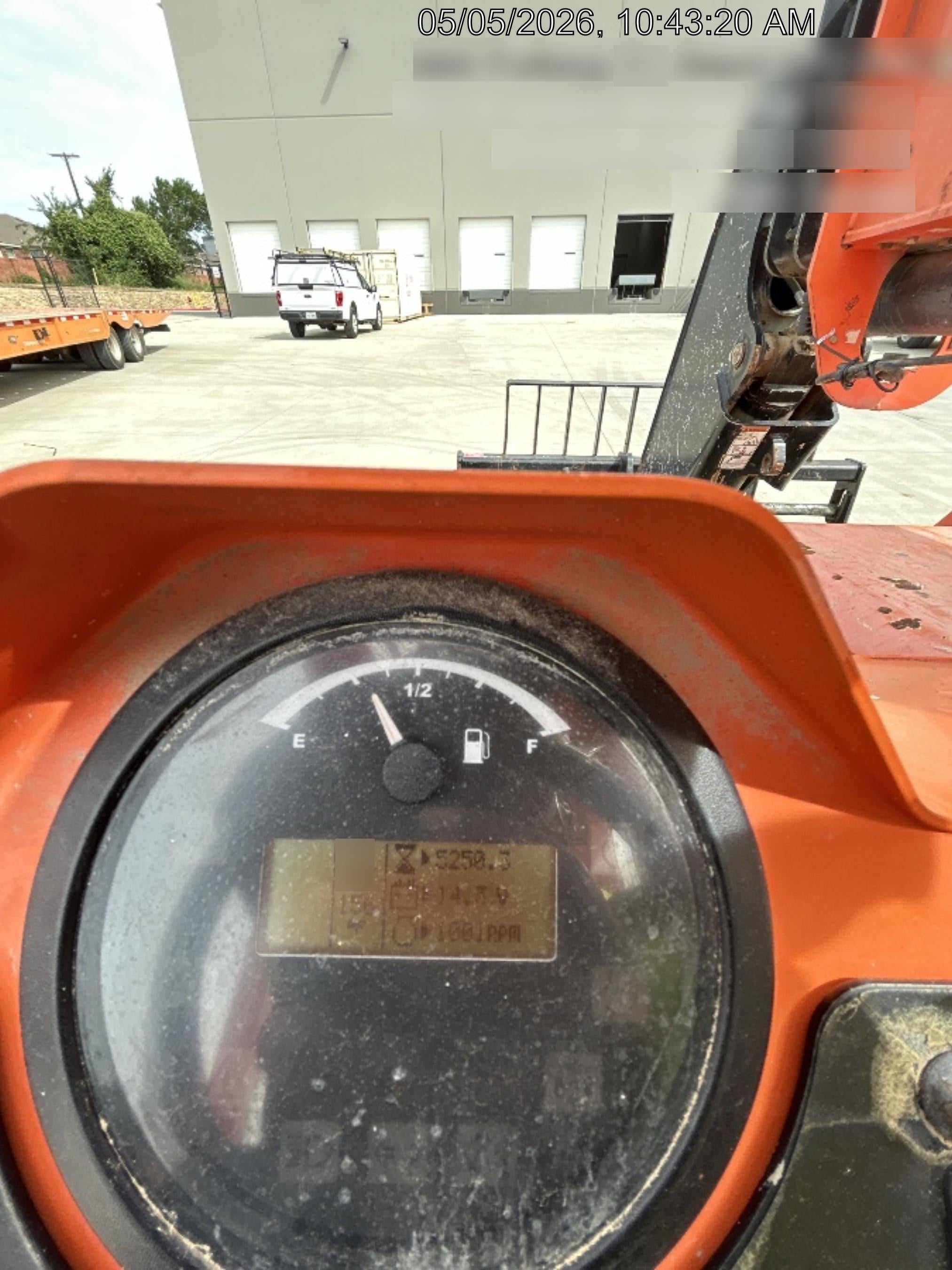 2018 Skytrak 8042 JLG Skytrak 8042, Solid Tires (shipping-Boss), Open ROPS, Beacon and Work Light Package