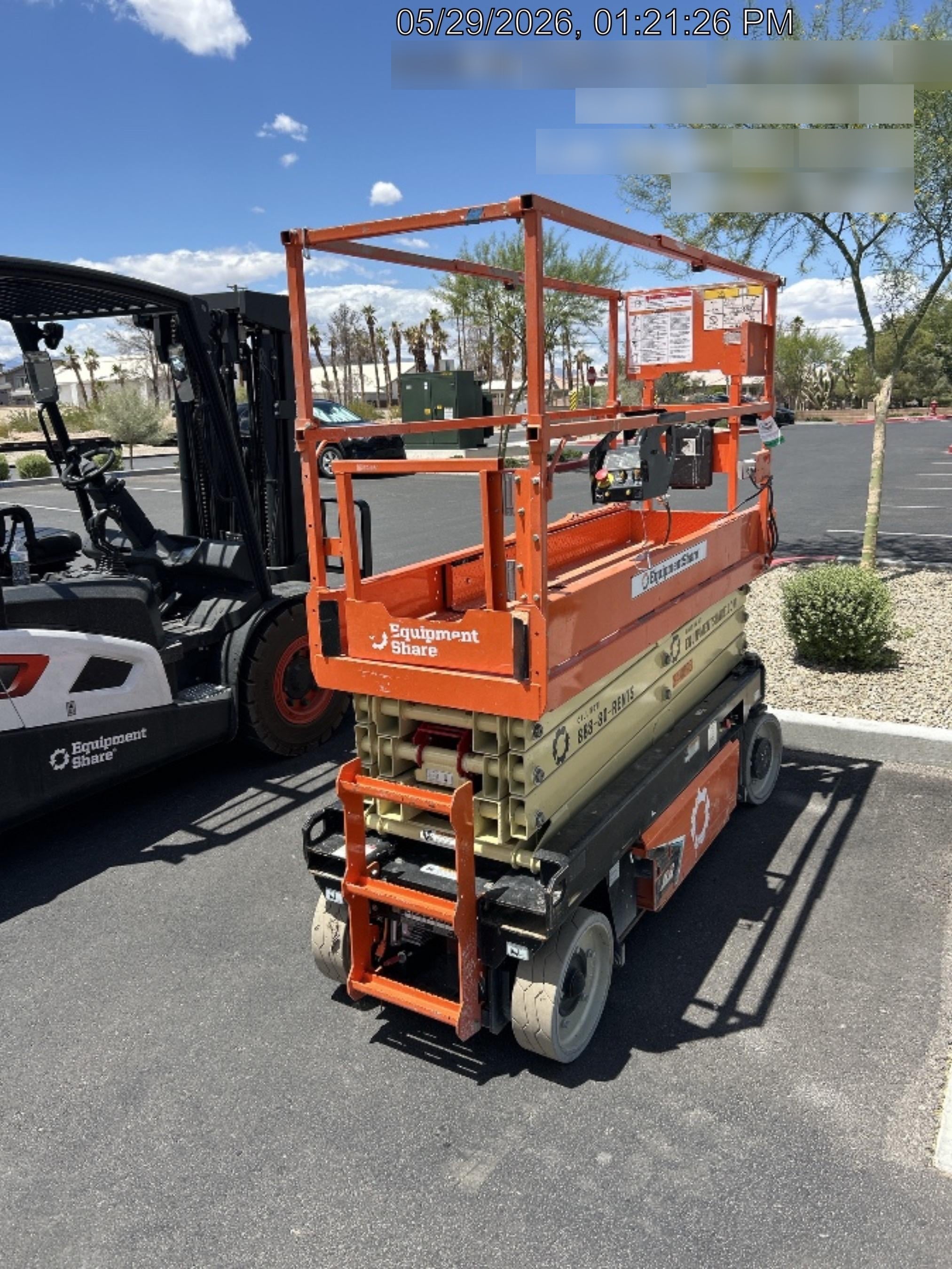 2022 JLG ES2632