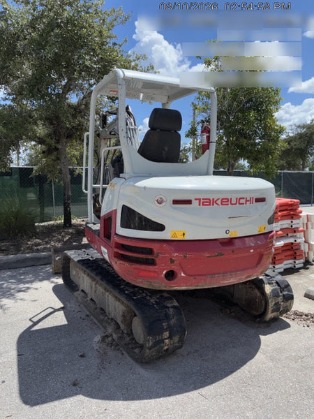 2023 TAKEUCHI TB250-2R
